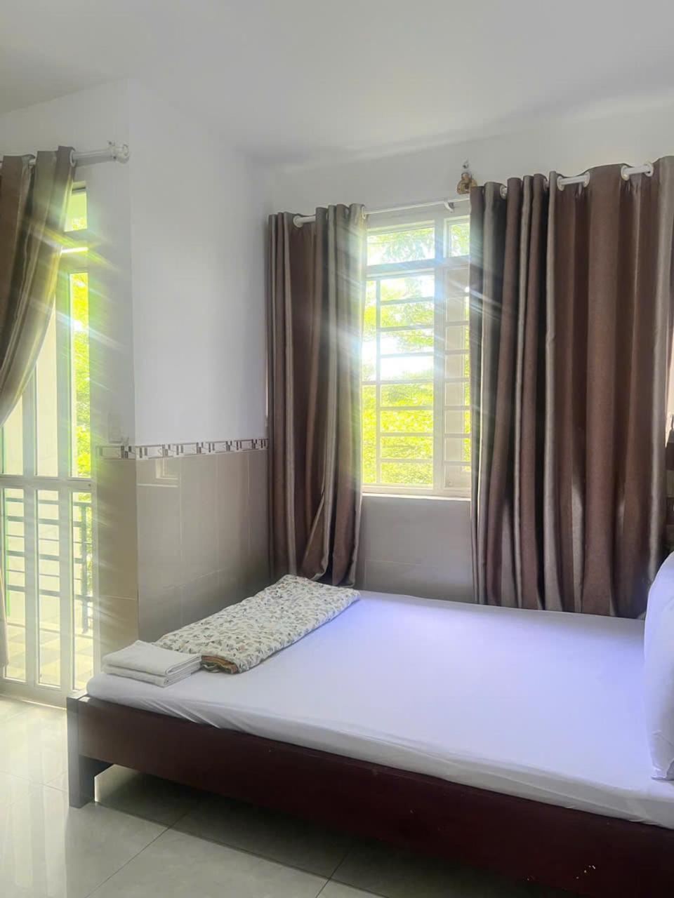 Aparthotel Khach San Doan Gia Ciudad Ho Chi Minh  Exterior foto