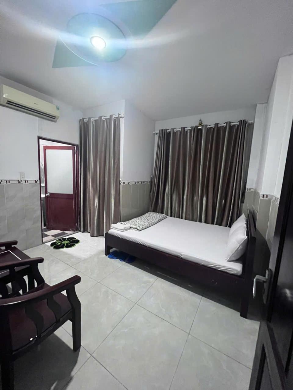 Aparthotel Khach San Doan Gia Ciudad Ho Chi Minh  Exterior foto